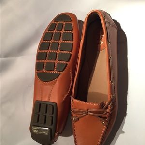 Clark’s Artisan Loofer